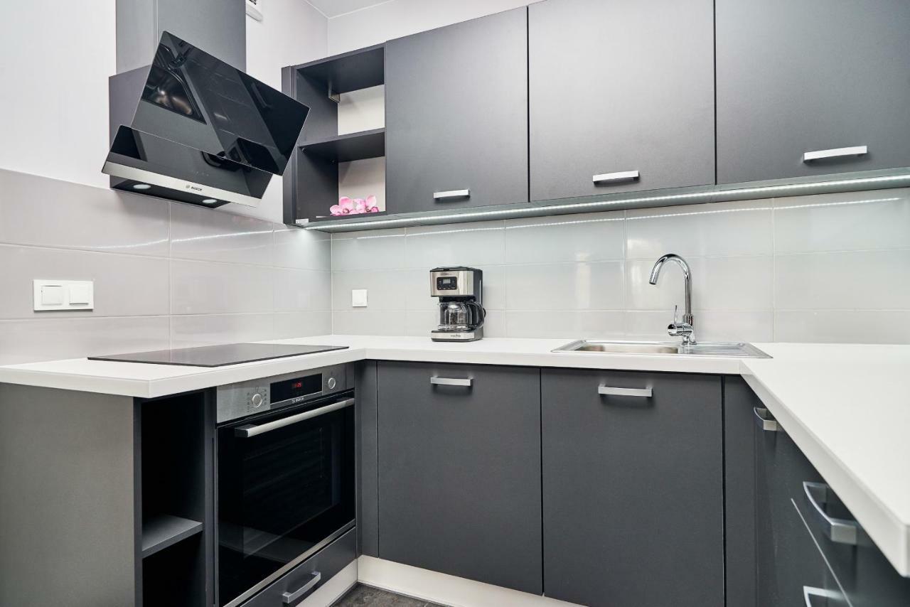 Apartment Swistackiego With Free Garage Wroclaw By Renters Exteriér fotografie