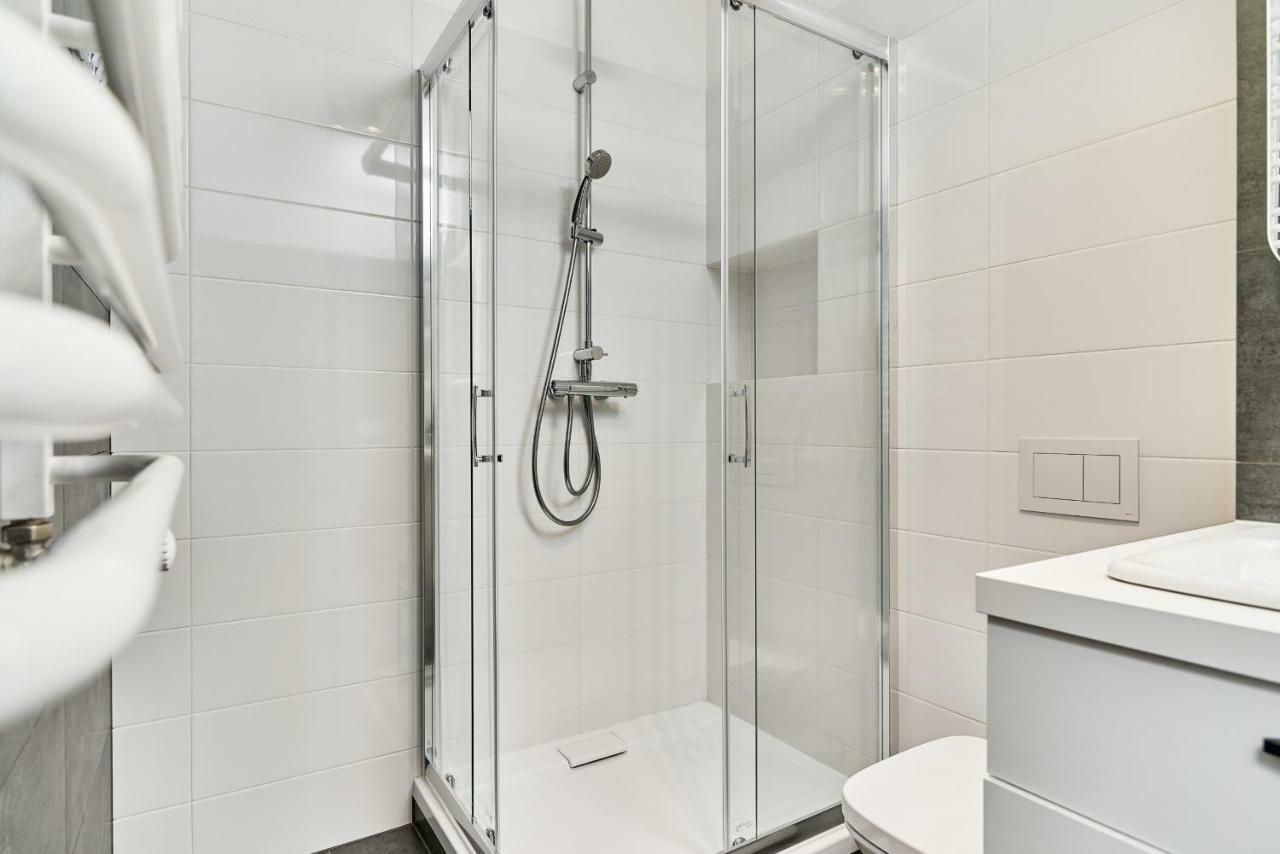 Apartment Swistackiego With Free Garage Wroclaw By Renters Exteriér fotografie