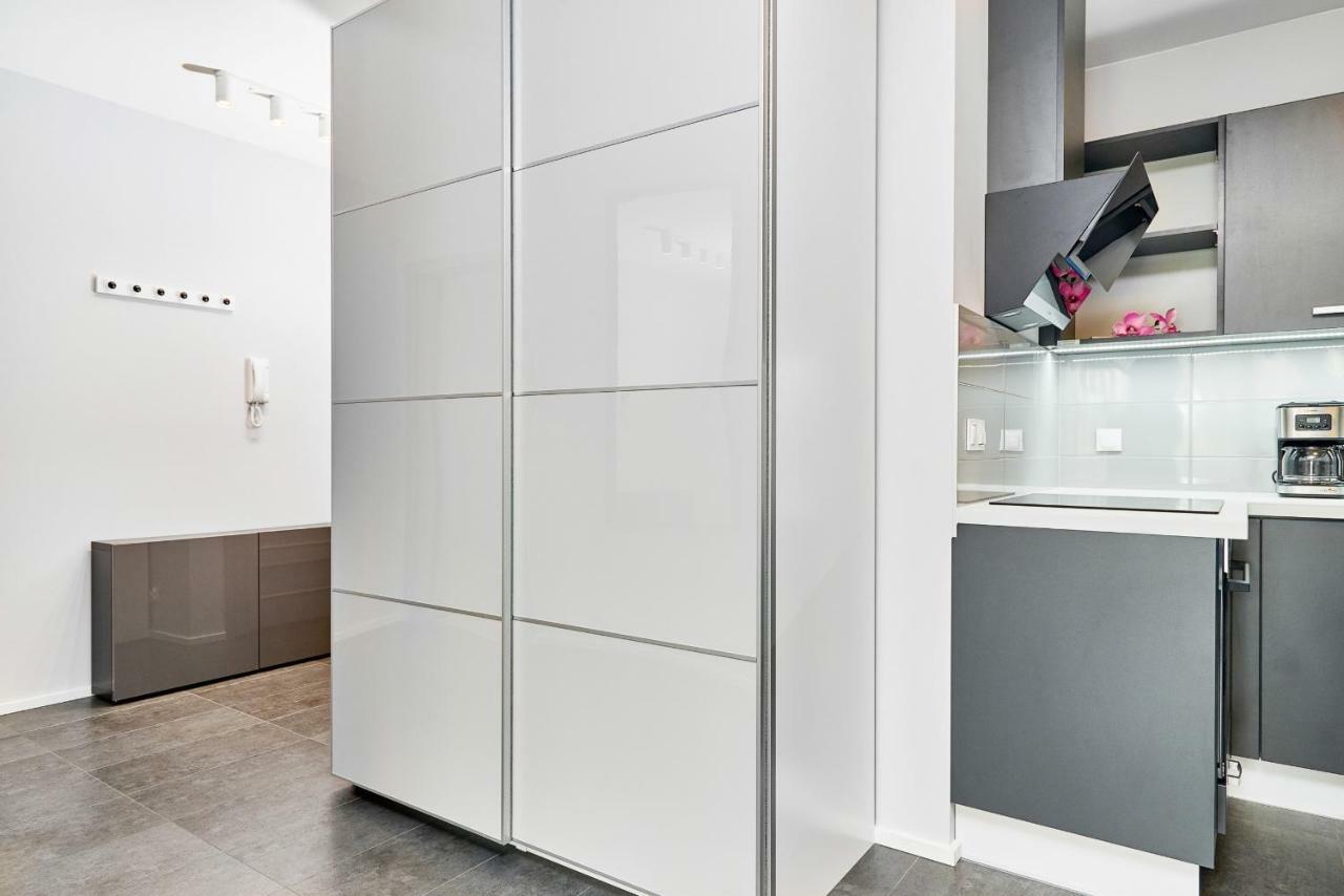 Apartment Swistackiego With Free Garage Wroclaw By Renters Exteriér fotografie
